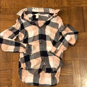 NWOT H&M Plaid Button Down Shirt